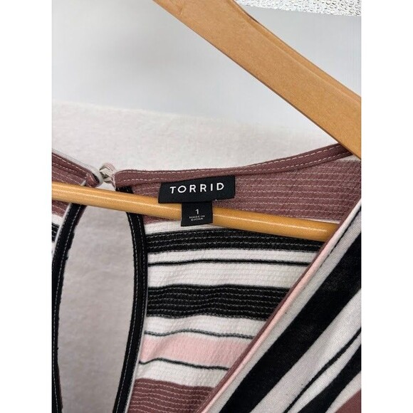 Torrid Jumpsuit Womens 1X Plus Size Culotte Striped Wrap V Neck Sleeveless - Picture 3 of 4